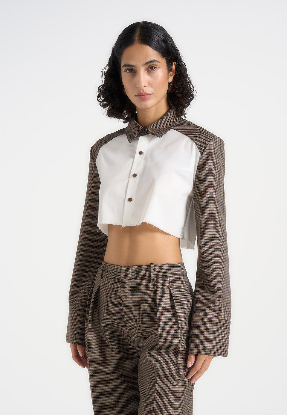 bernadette-houndstooth-cotton-cropped-shirt-white-brown