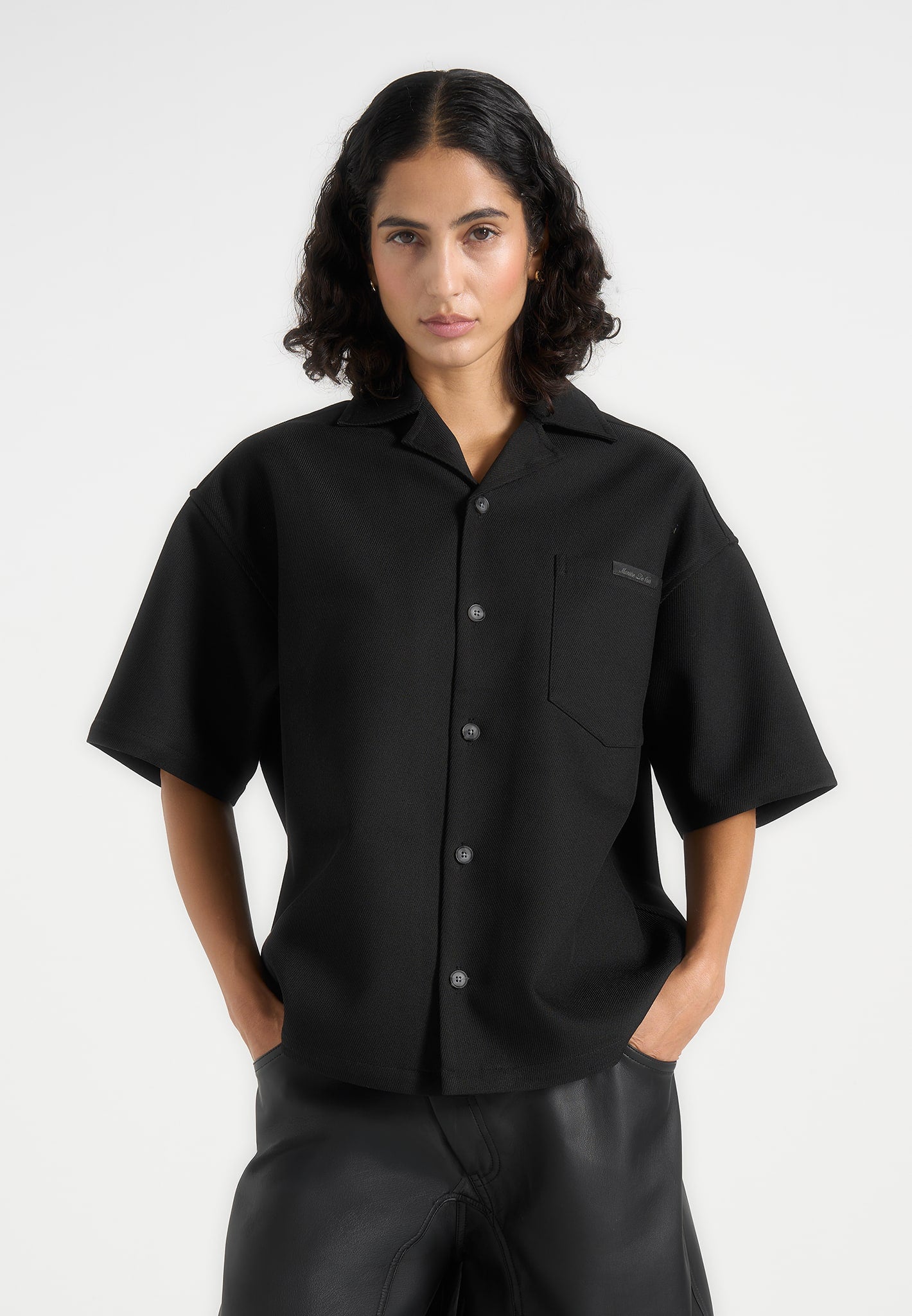 brook-unisex-signature-twill-boxy-shirt-black