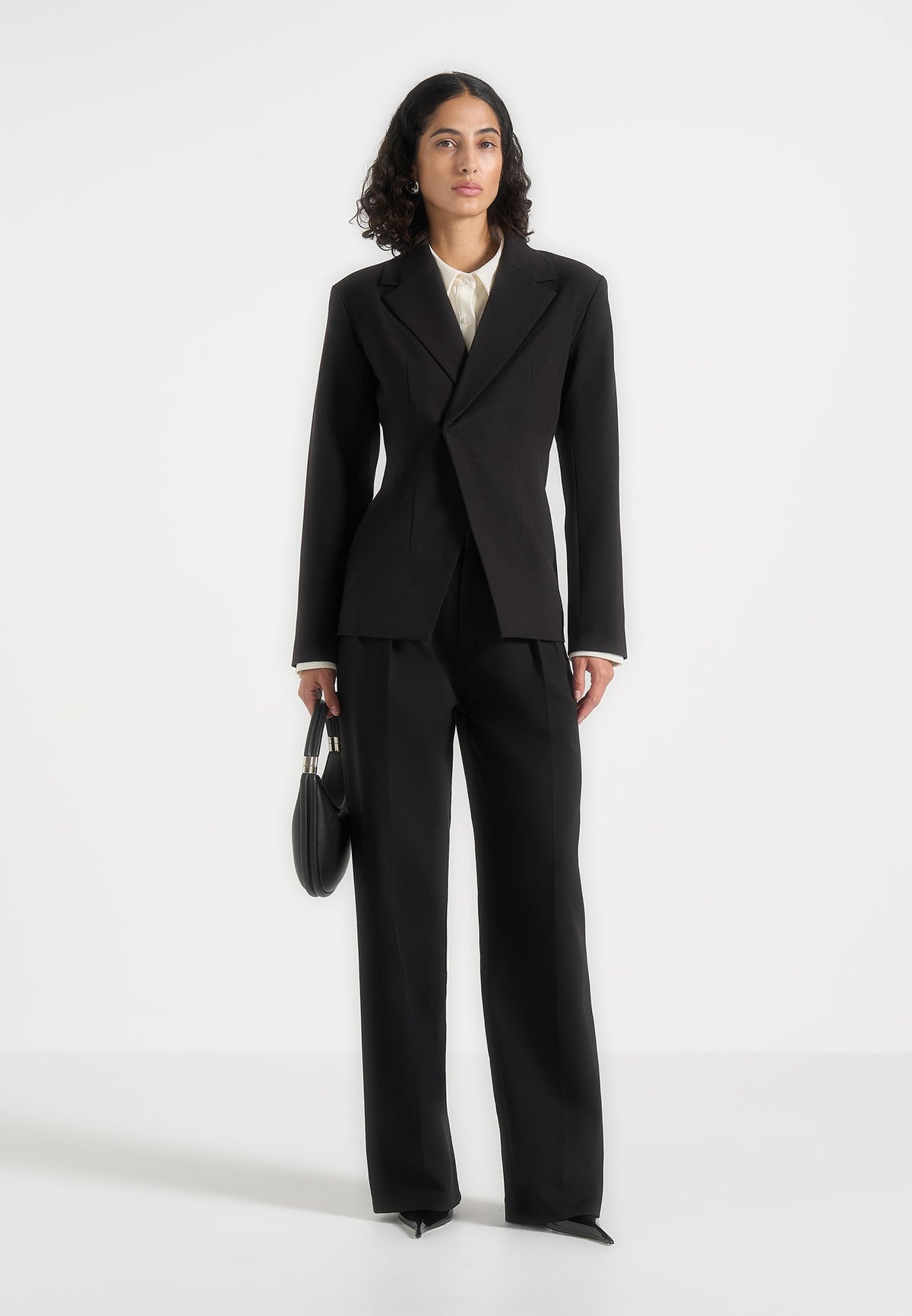 beatrice-tailored-cinched-blazer-black