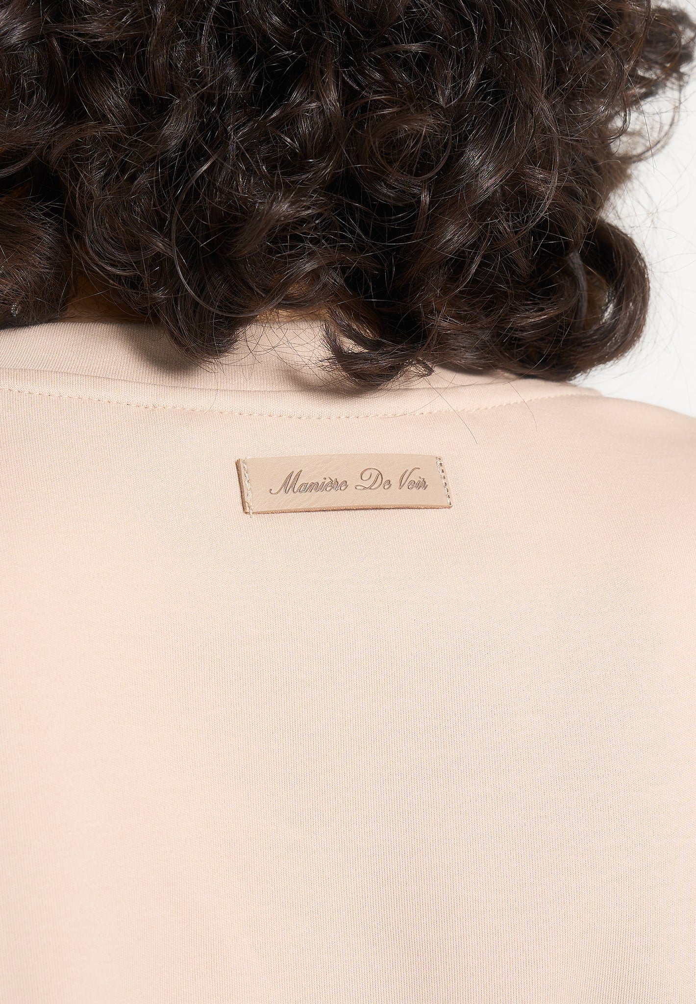 bs002-wide-shoulder-bodysuit-t-shirt-beige
