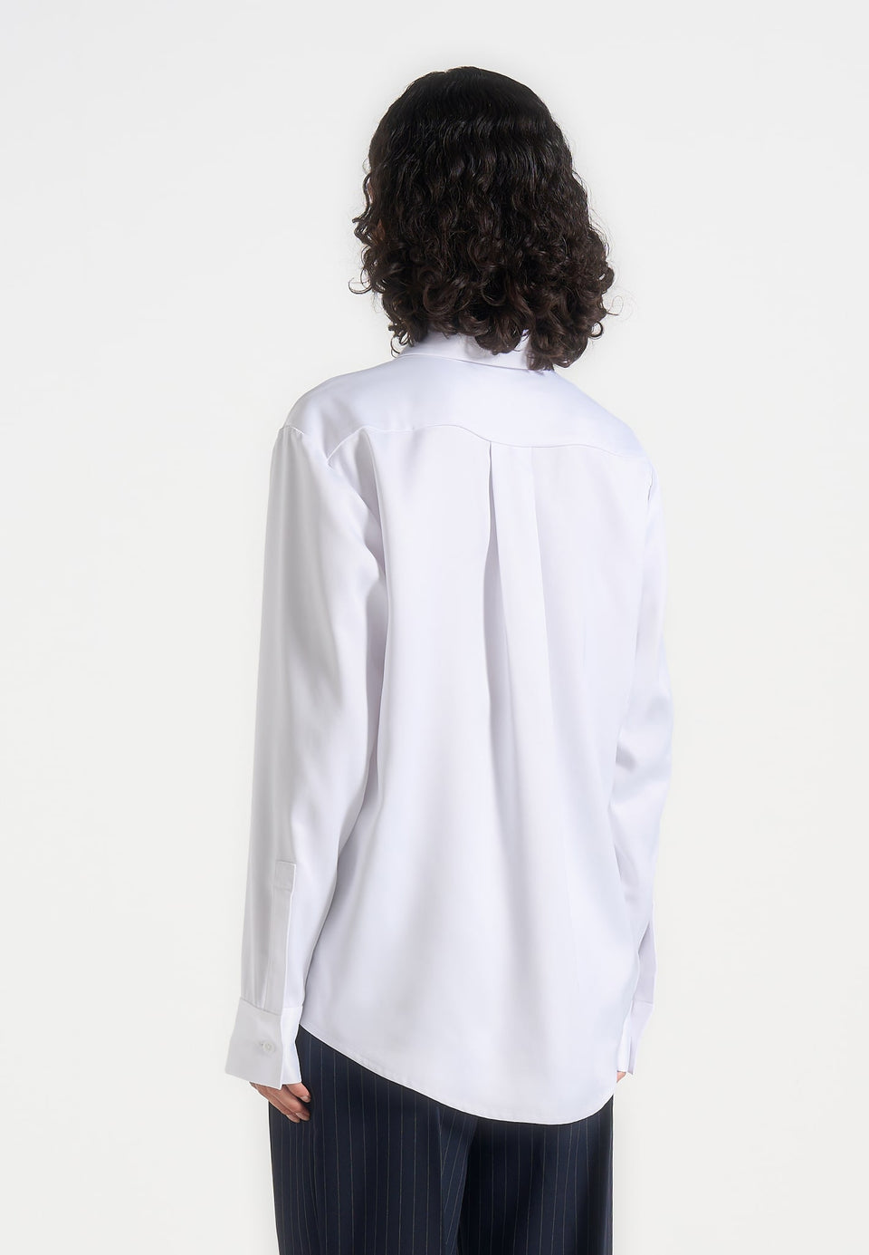 carter-unisex-oversized-satin-shirt-white