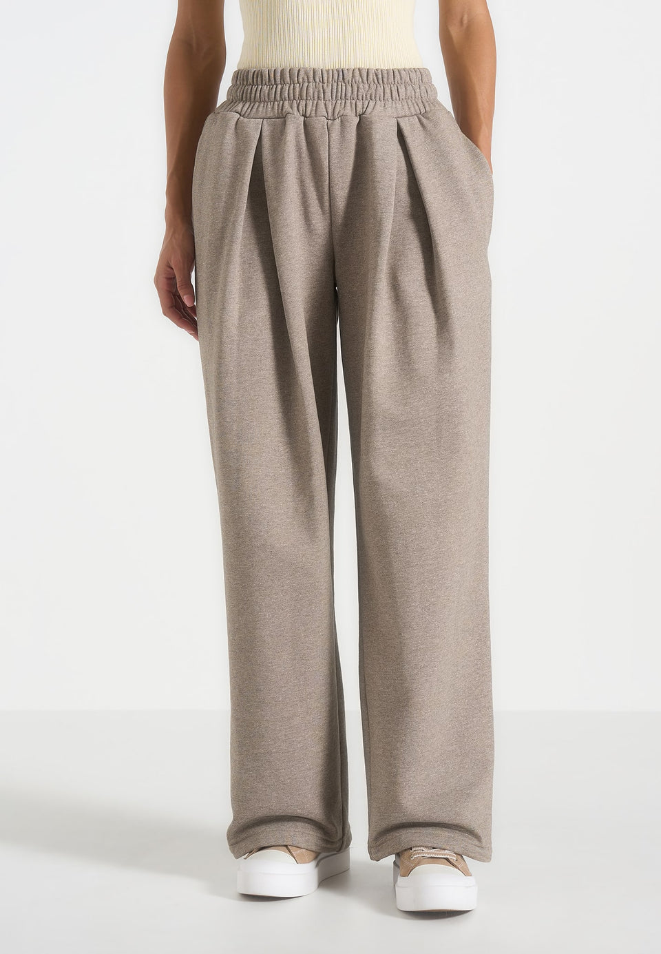 fanny-straight-leg-box-pleat-joggers-taupe