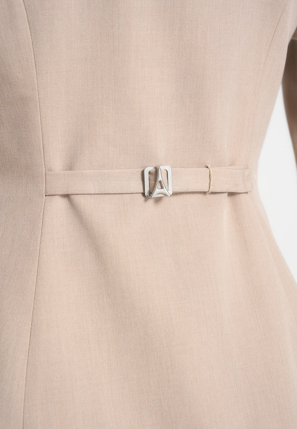 harper-tailored-cinch-blazer-with-detachable-collar-beige