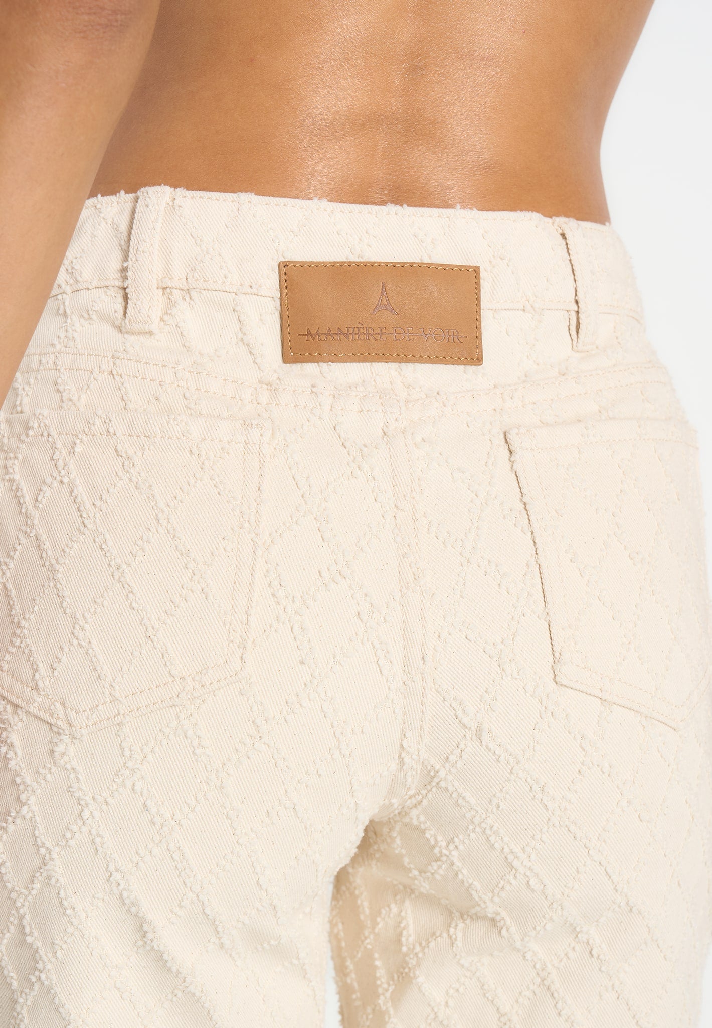 Elyssa - Diamond Stitch Denim Jeans - Cream