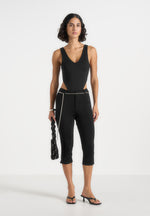 Una - Capri Leggings With Chain - Black
