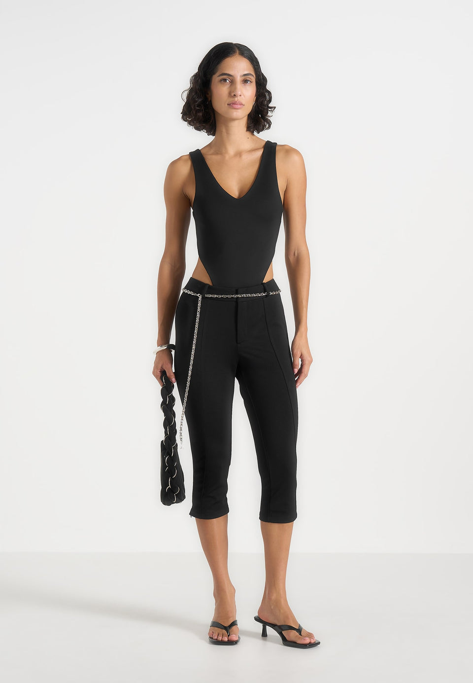 una-capri-leggings-with-chain-black