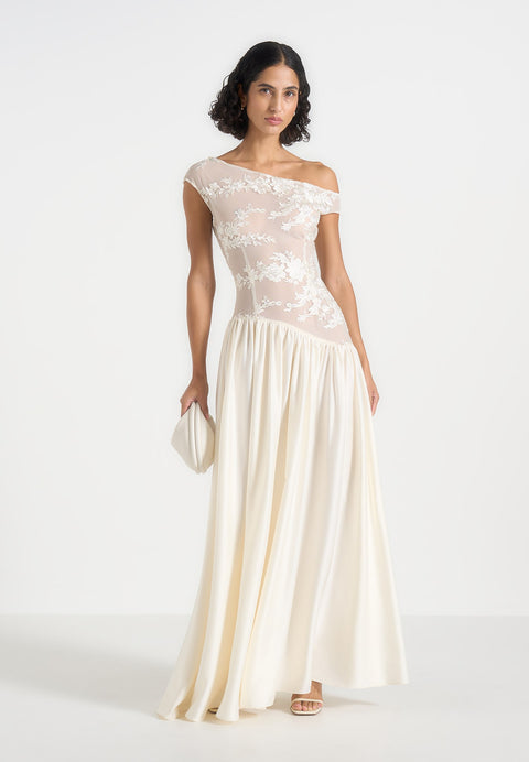  Maxi Dresses