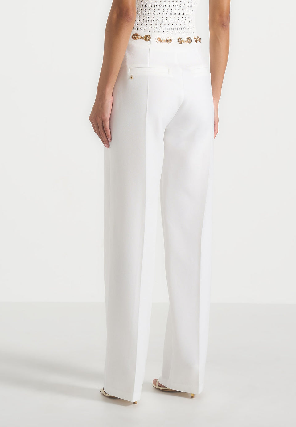 perrine-hardware-detail-belted-trousers-white