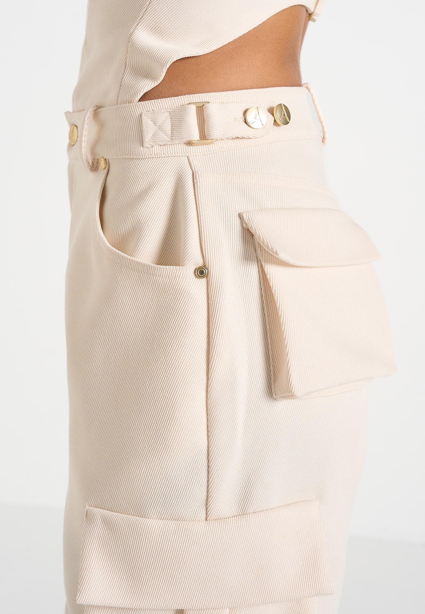 Emilie - High Waisted Twill Cargo Pants - Cream