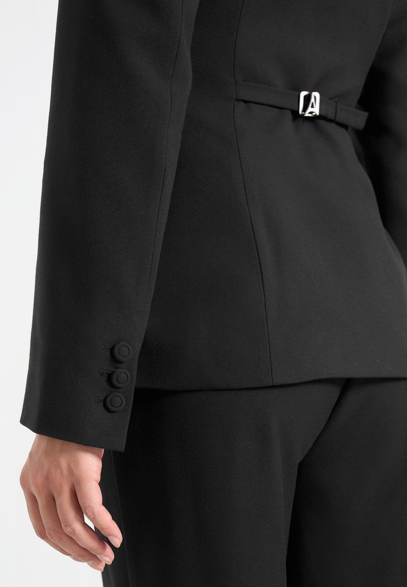 Harper - Tailored Cinch Blazer With Detachable Collar - Black