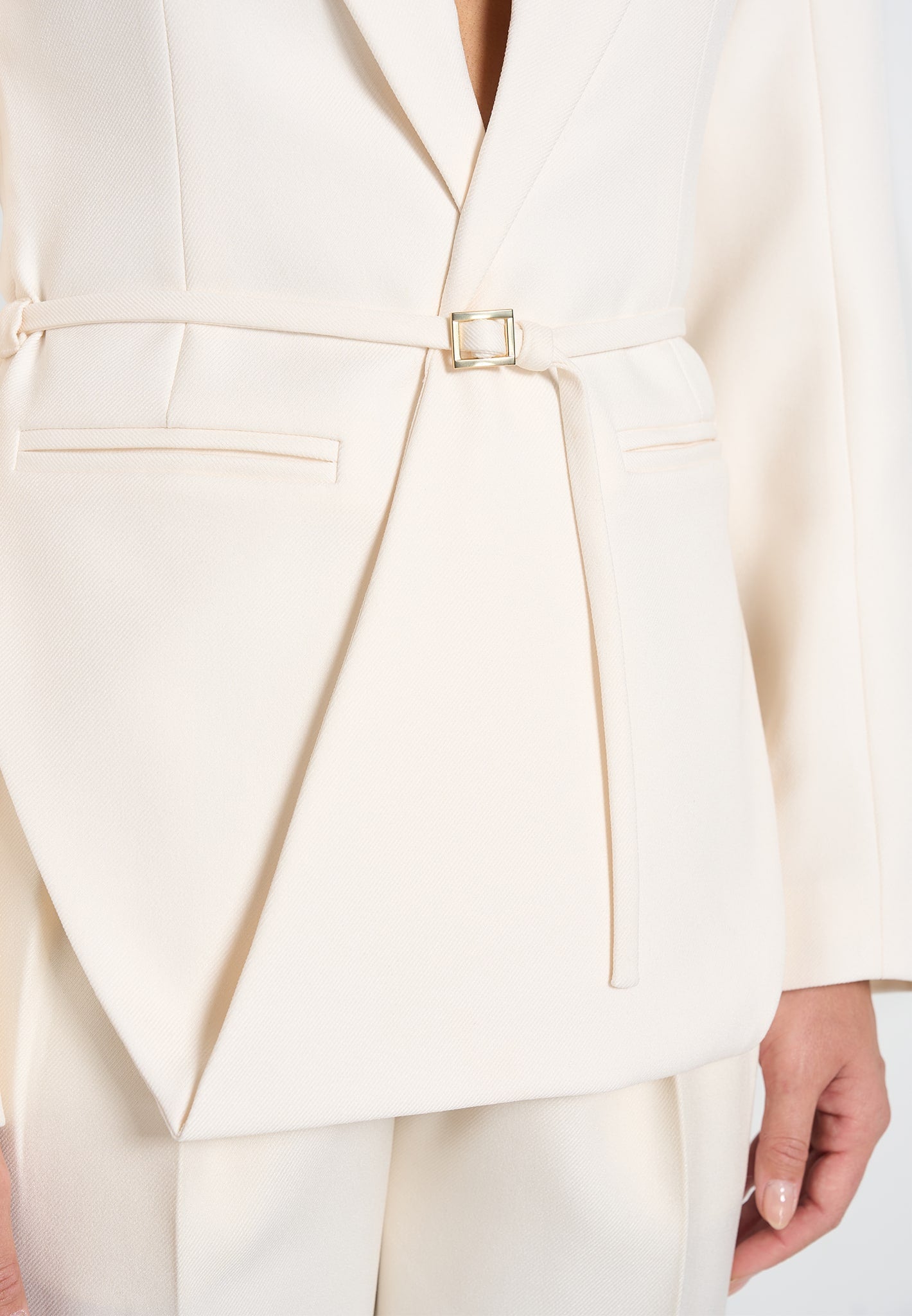Yuna - Plunge Tailored Blazer With Belt - Off White