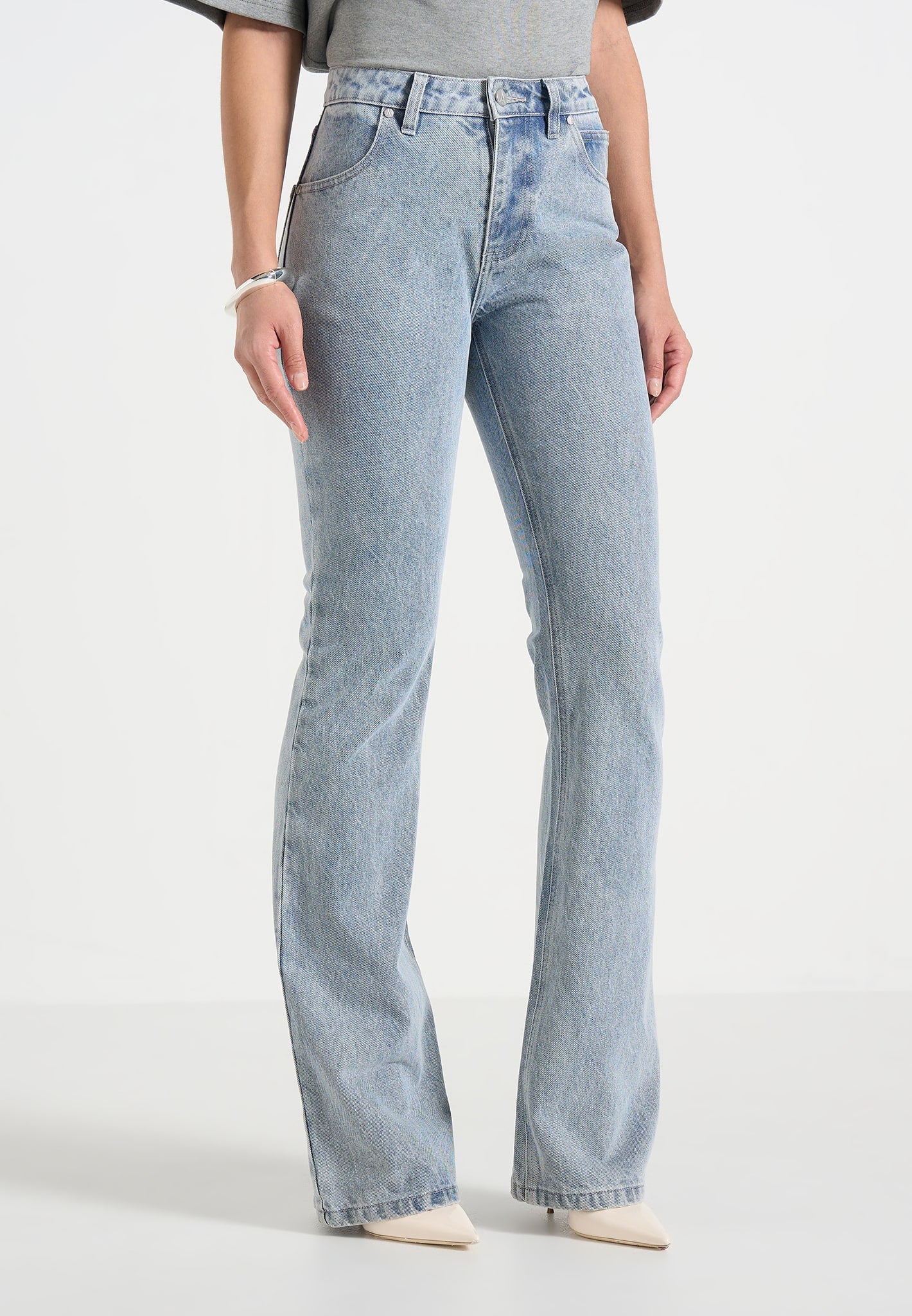 Abbie - Stacked Fit And Flare Jean - Mid Blue