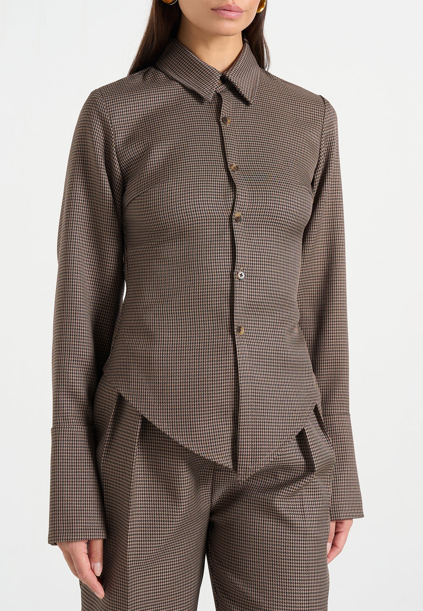 Sonia - Houndstooth Cinch Shirt - Brown