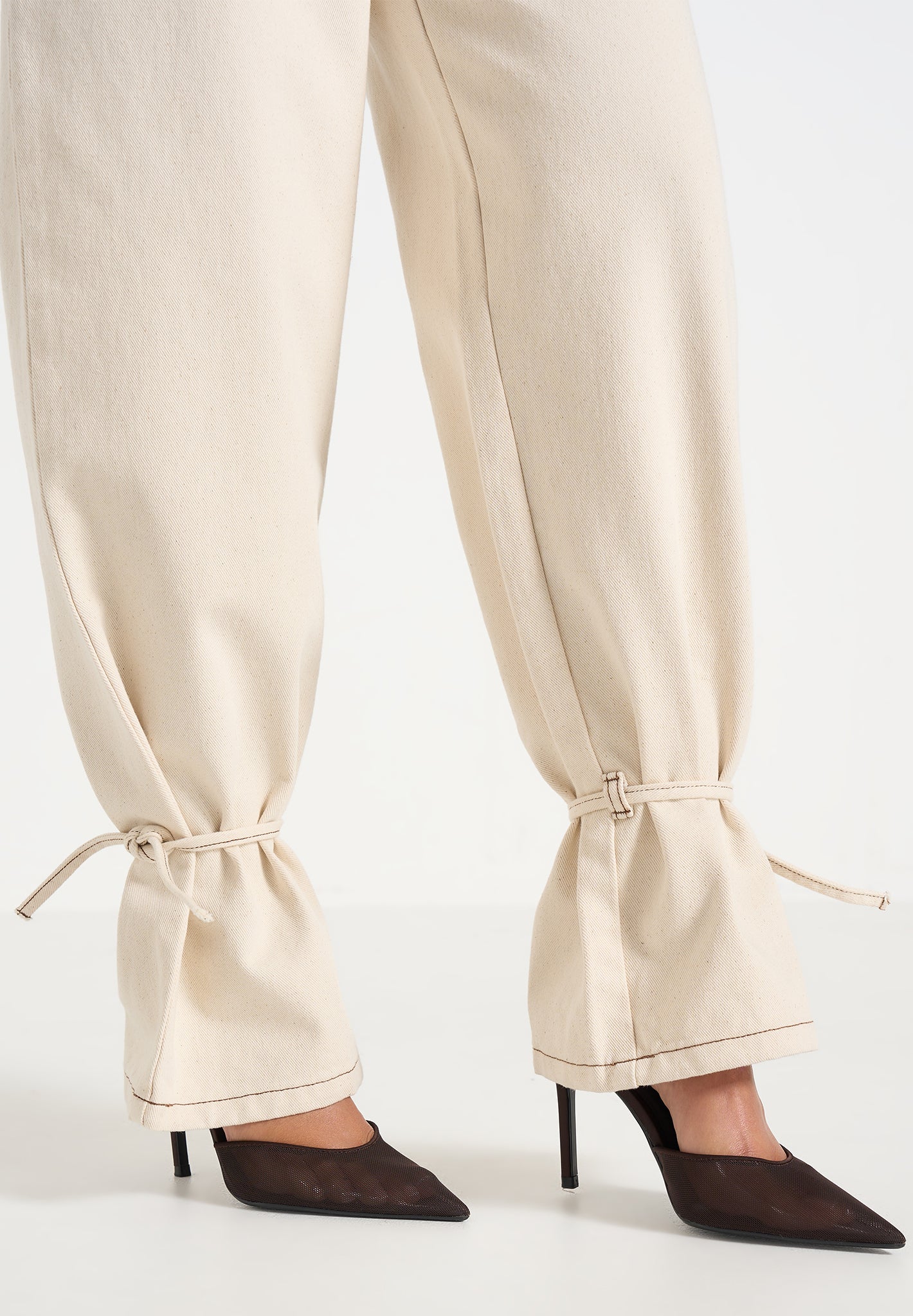 Faye - Wide Mid Rise Jeans With Tie Waist - Cream