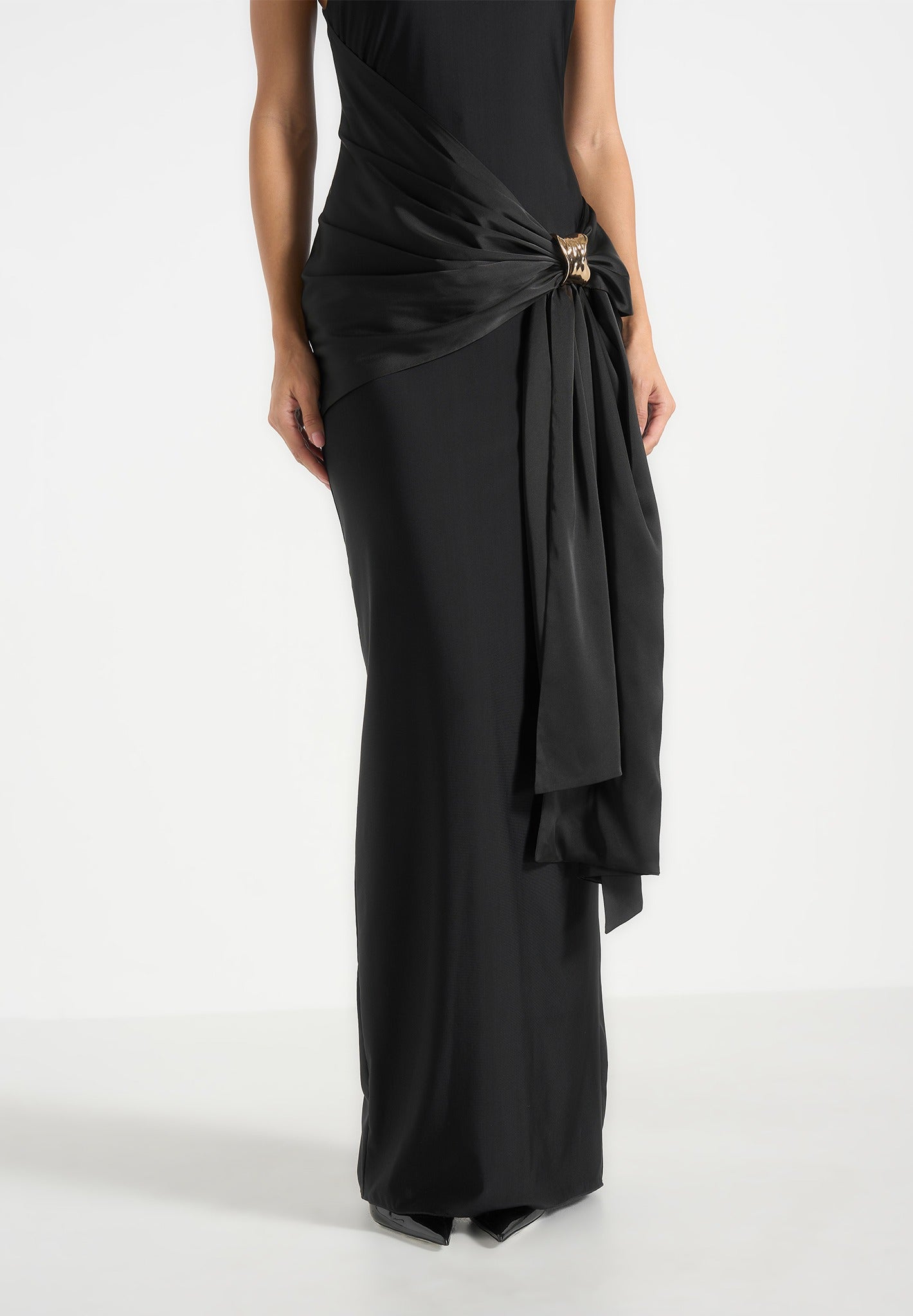 Willow - Halter Neck Clasp Detail Satin Sash Maxi Dress - Black