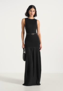 Emma - Crew Neck Crepe Belted Pleated Maxi Dress - Black