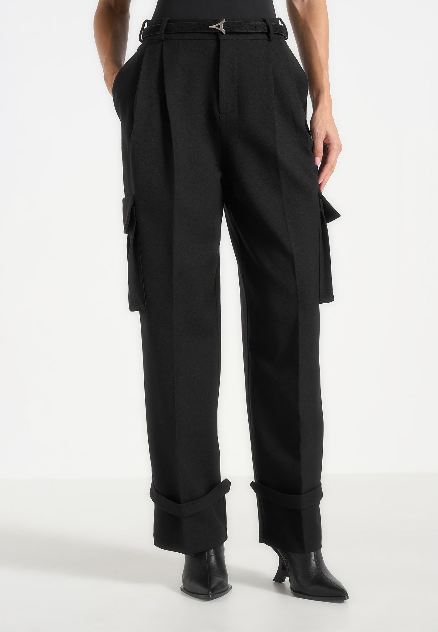 Danielle - Tailored Pleated Cargo Trousers - Black
