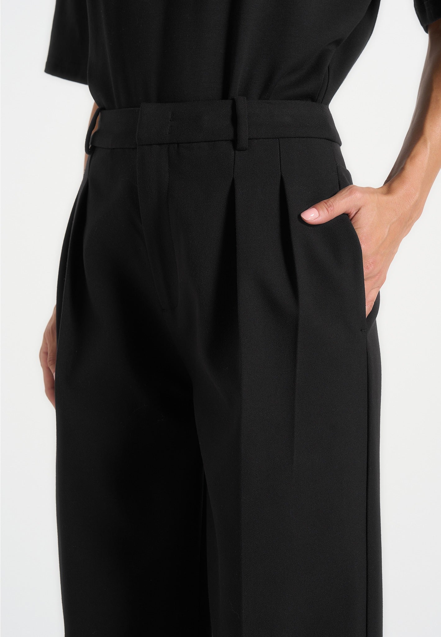 Julie - Tailored Twin Pleat Trousers - Black