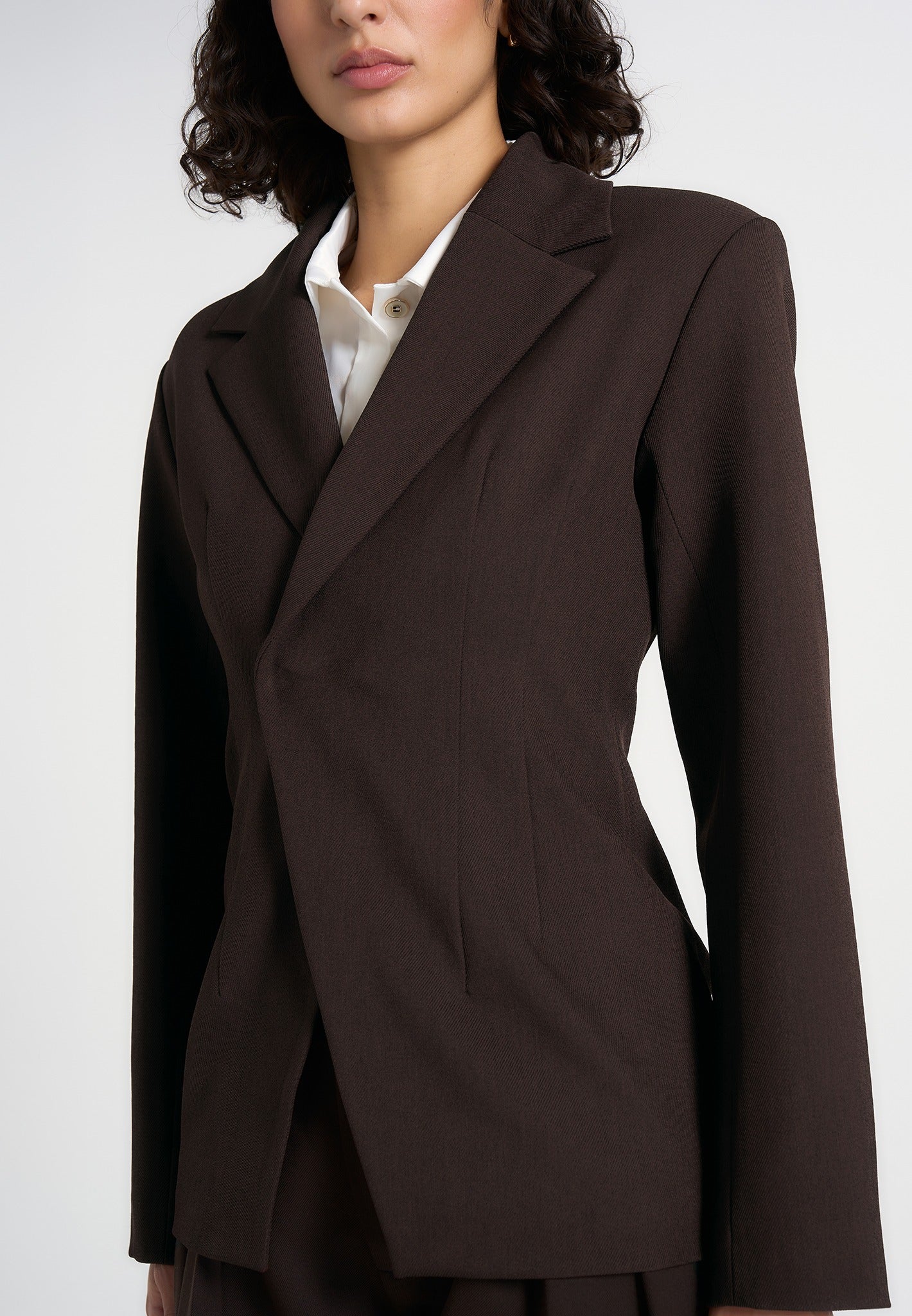 Beatrice - Tailored Cinched Blazer - Dark Brown