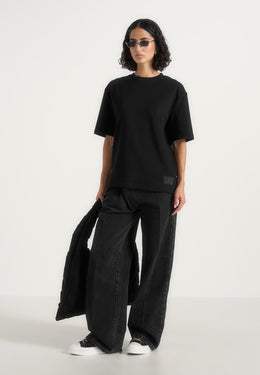TS007 - Unisex Relaxed Fit Cotton T-Shirt - Black