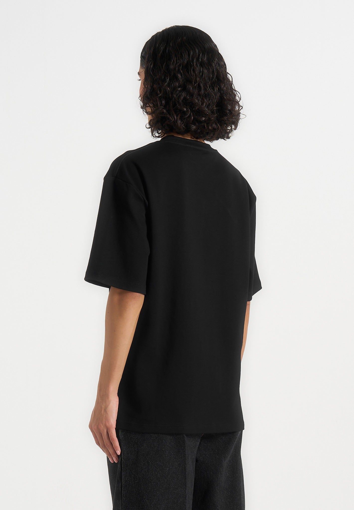 TS007 - Unisex Relaxed Fit Cotton T-Shirt - Black