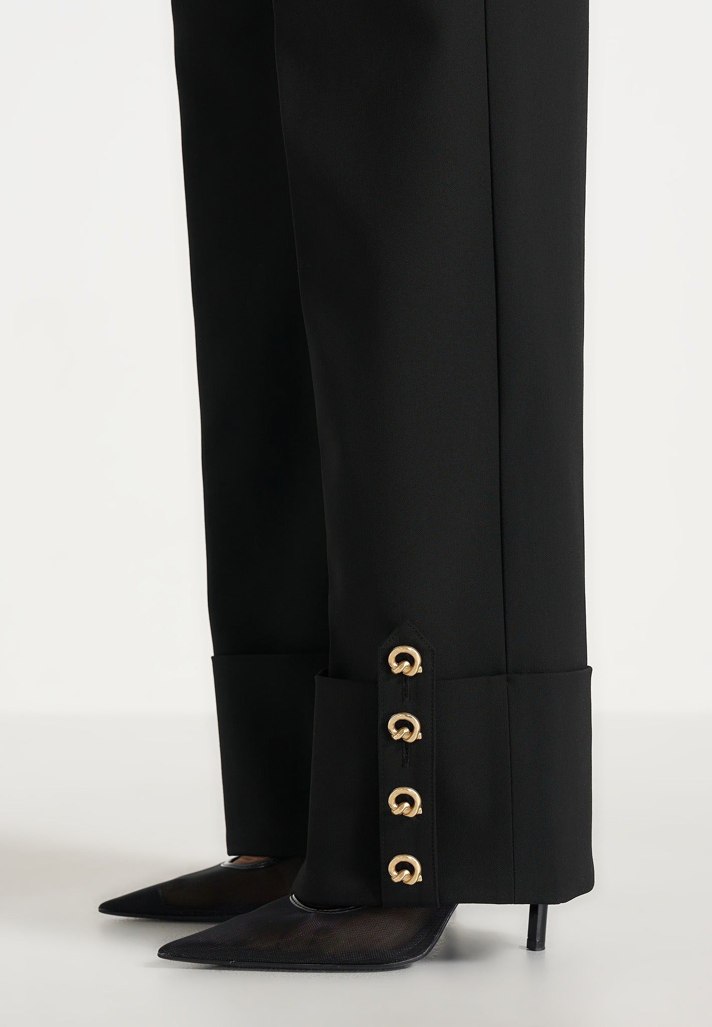 Darlene - Turn Up Detail Tailored Twin Pleat Trousers - Black