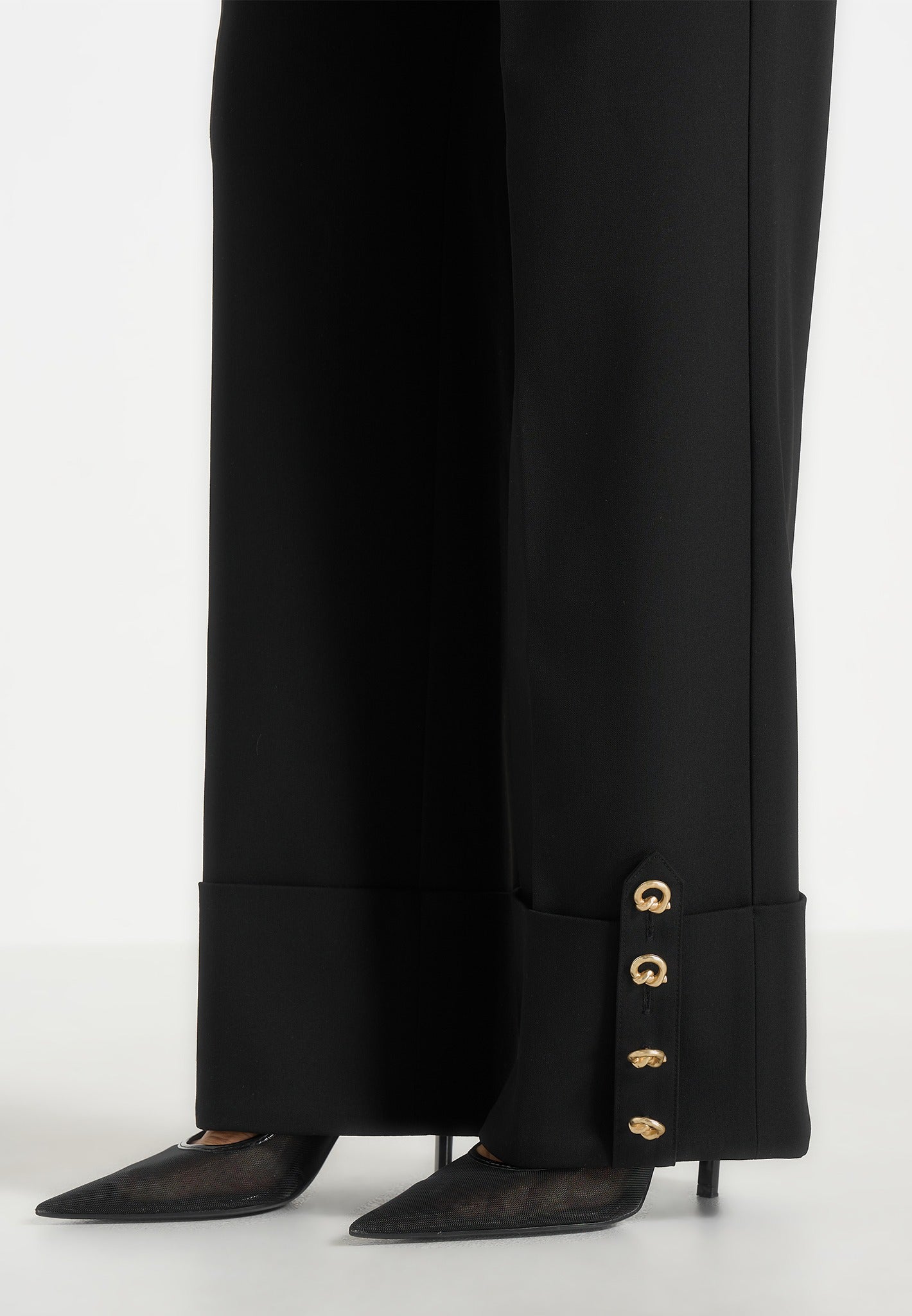 Darlene - Turn Up Detail Tailored Twin Pleat Trousers - Black