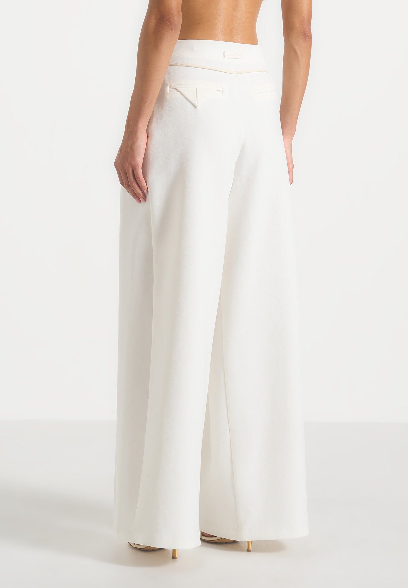 Flora - Box Pleat Wide Leg Belted Trousers - White