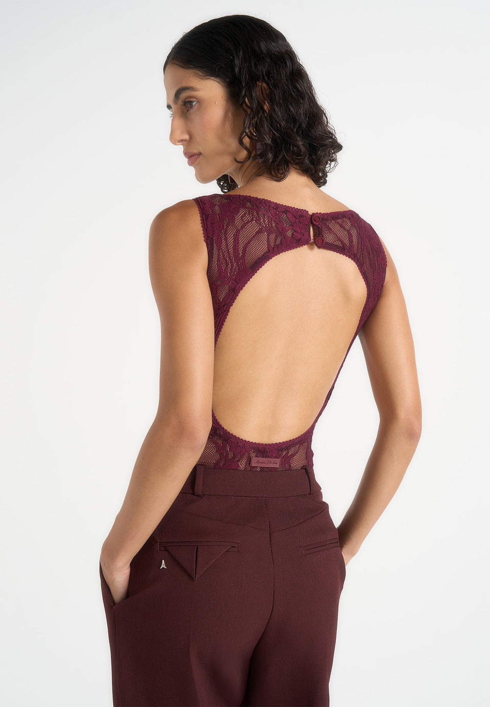 Rhonda - Open-Back Lace Bodysuit - Wine