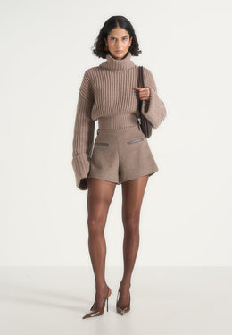Tanya - High-Waisted Wool Shorts - Taupe