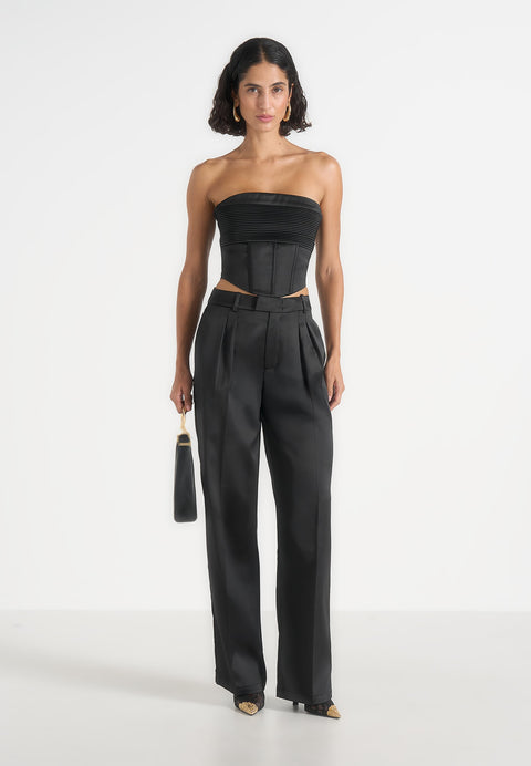  Relaxed Leg Trousers