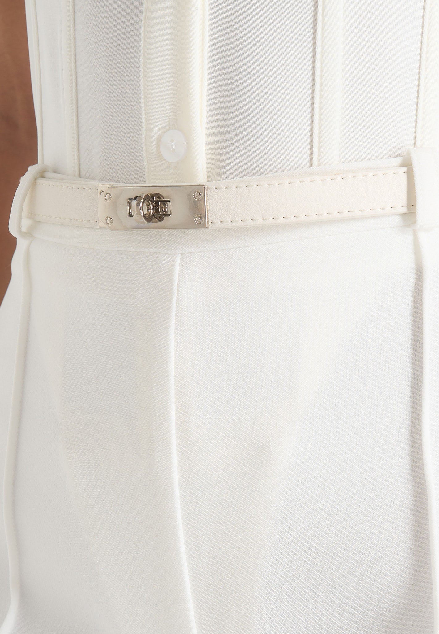 Quinn - High-Waisted Belted Fit & Flare Trousers – White