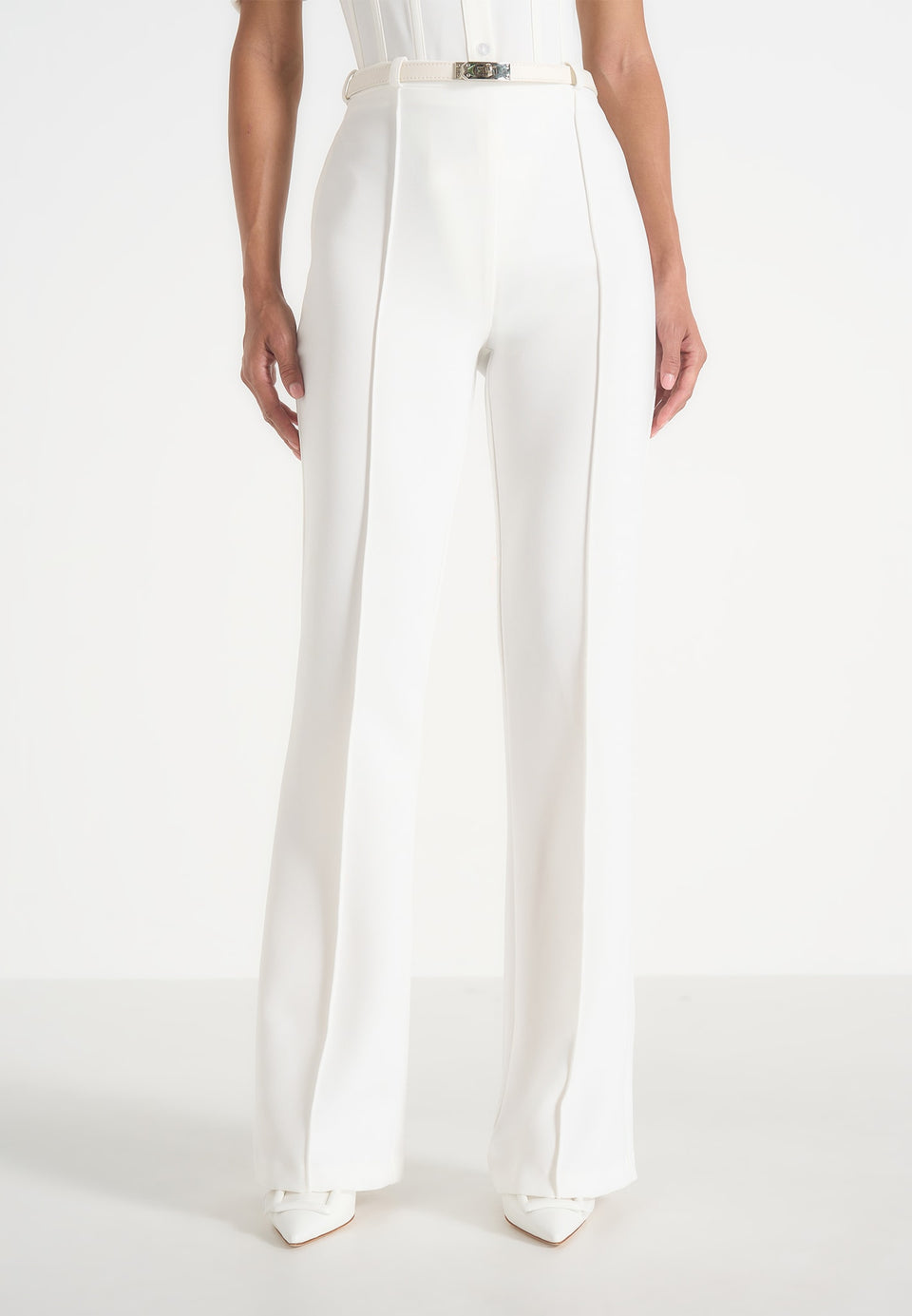 Quinn - High-Waisted Belted Fit & Flare Trousers - White