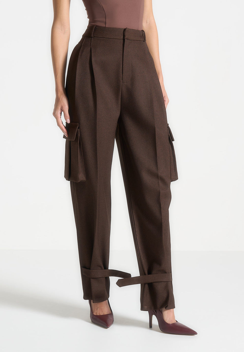 danielle-tailored-pleated-cargo-trousers-brown