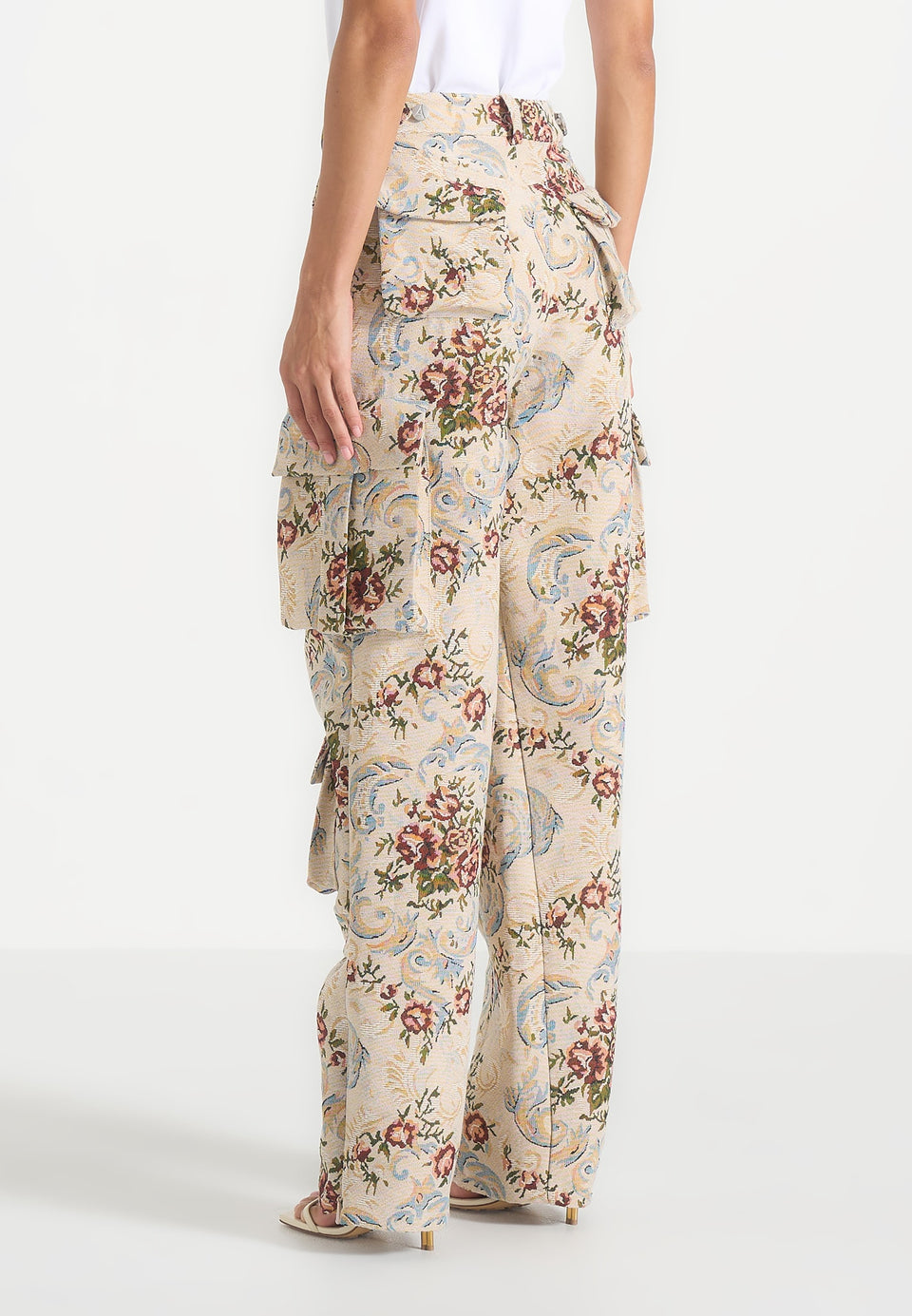 Emilie - High Waisted Tapestry Cargo Pants - Beige