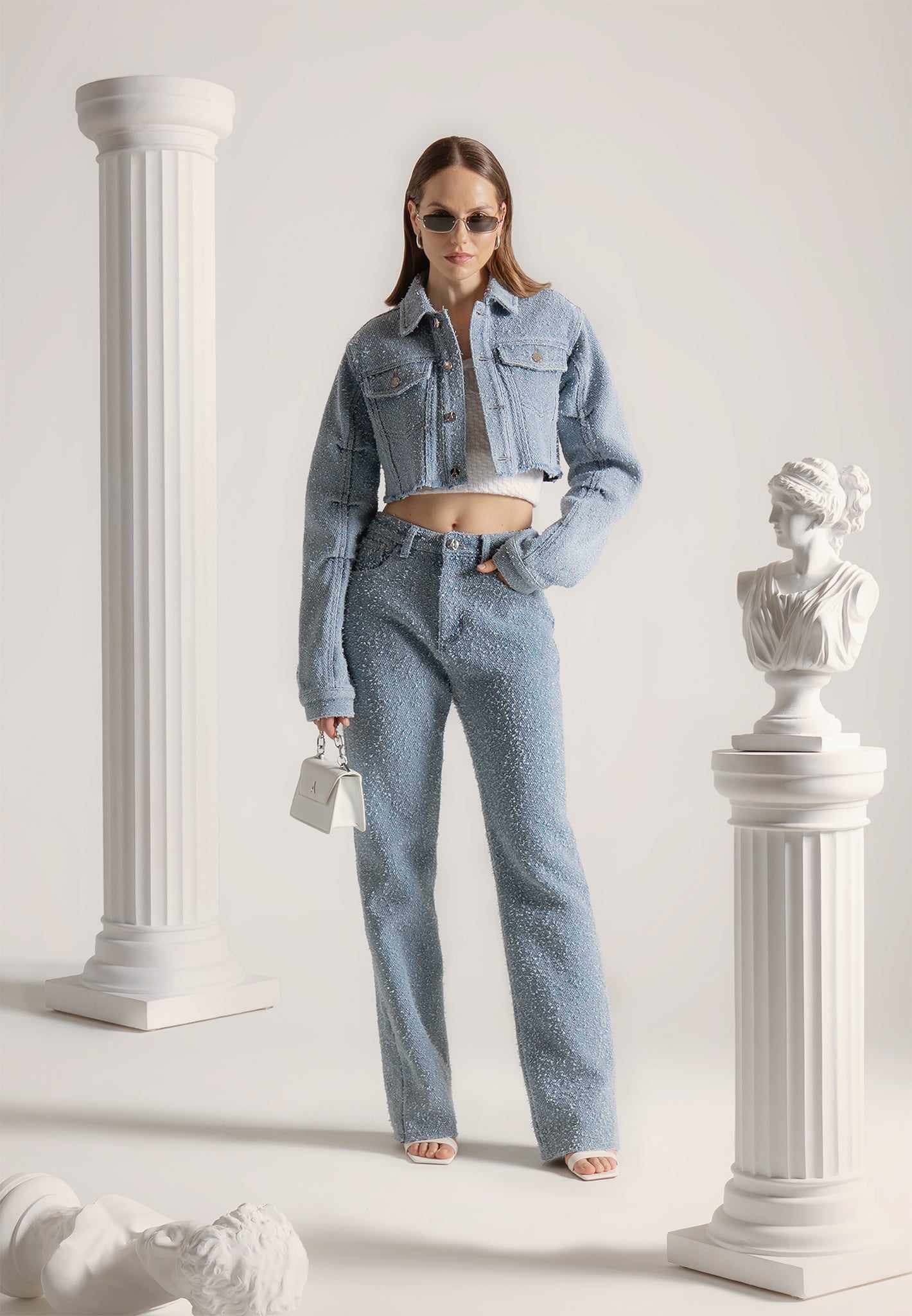 boucle-denim-boyfriend-jeans-light-blue