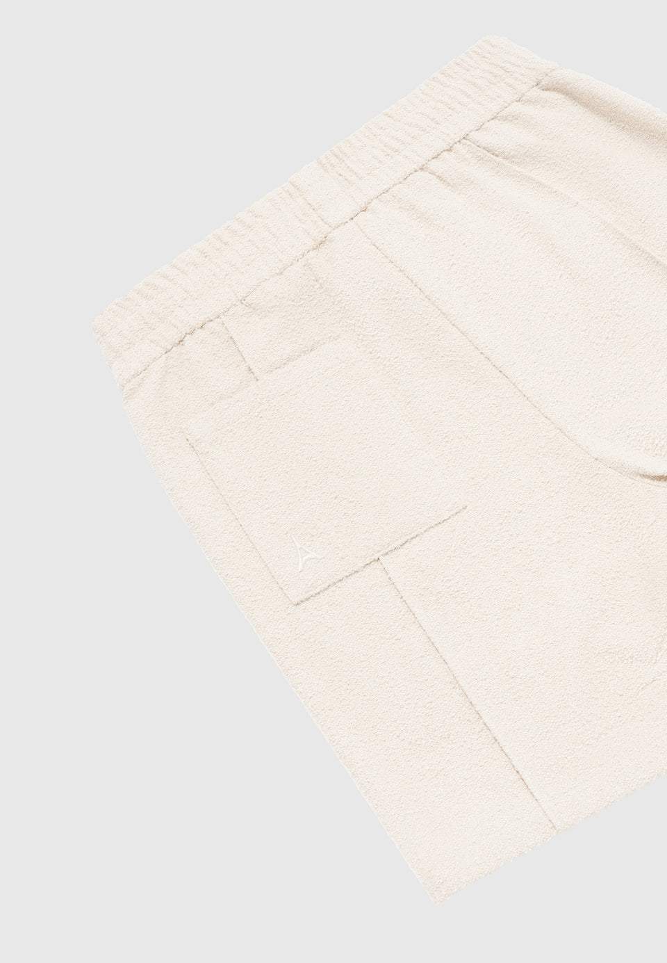 boucle-pintuck-shorts-beige