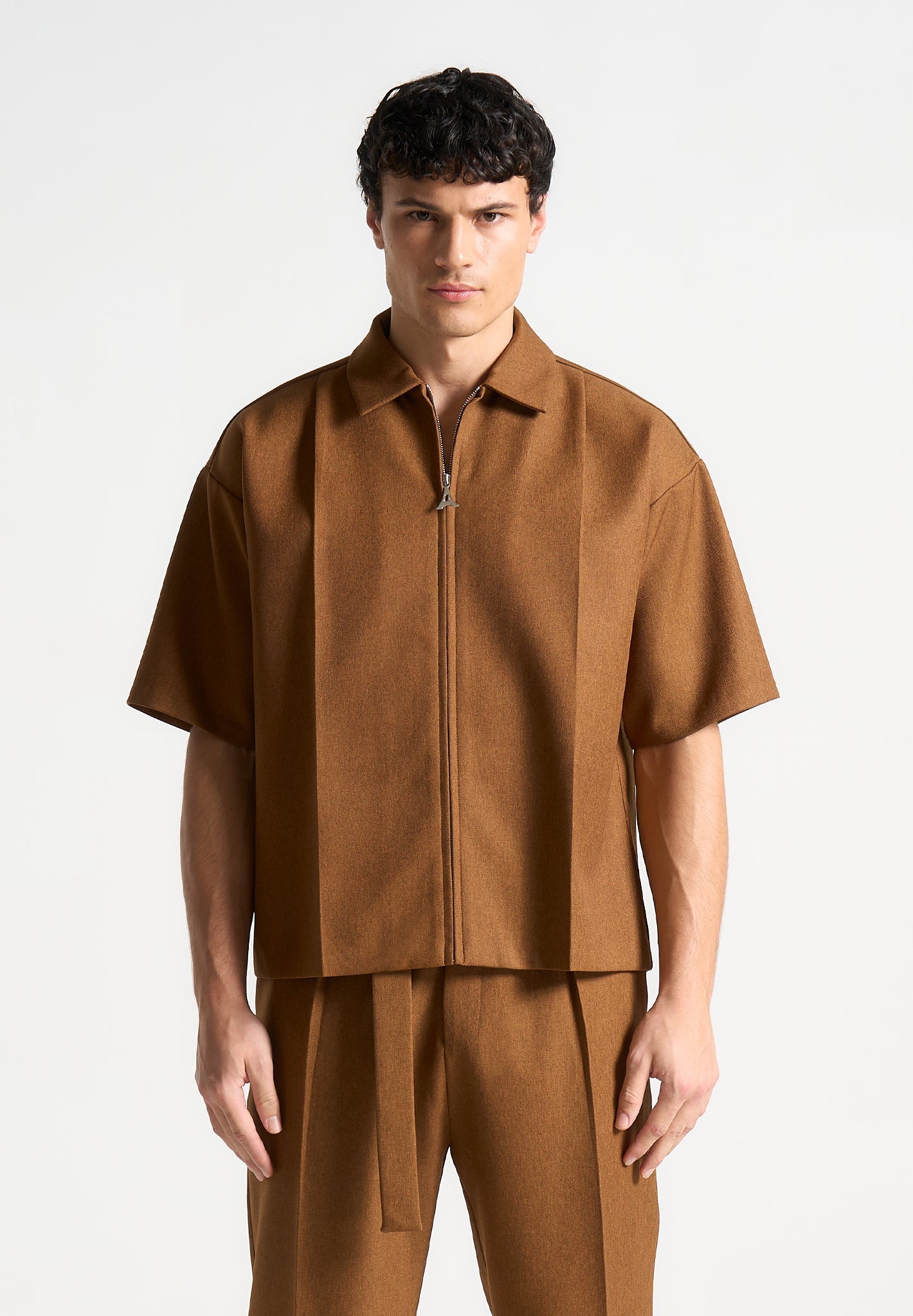 boxy-shirt-with-crease-fawn