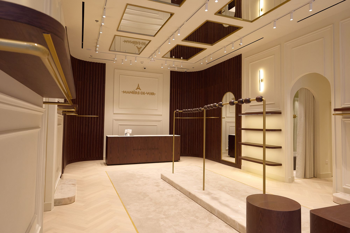 Store gallery image