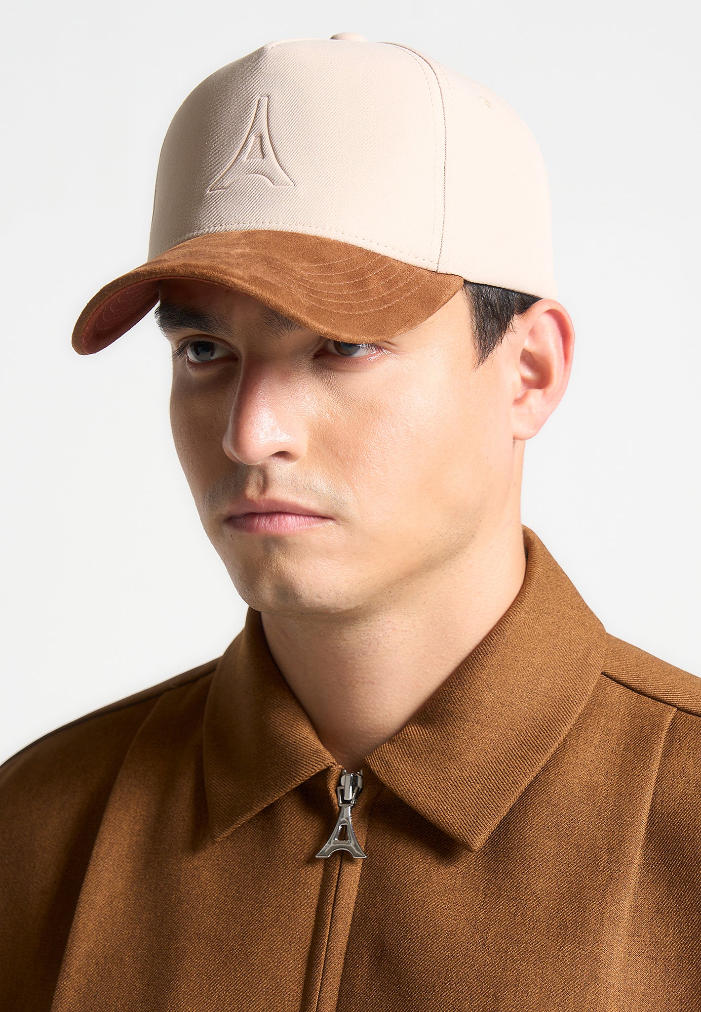 embossed-eiffel-cap-cream-fawn