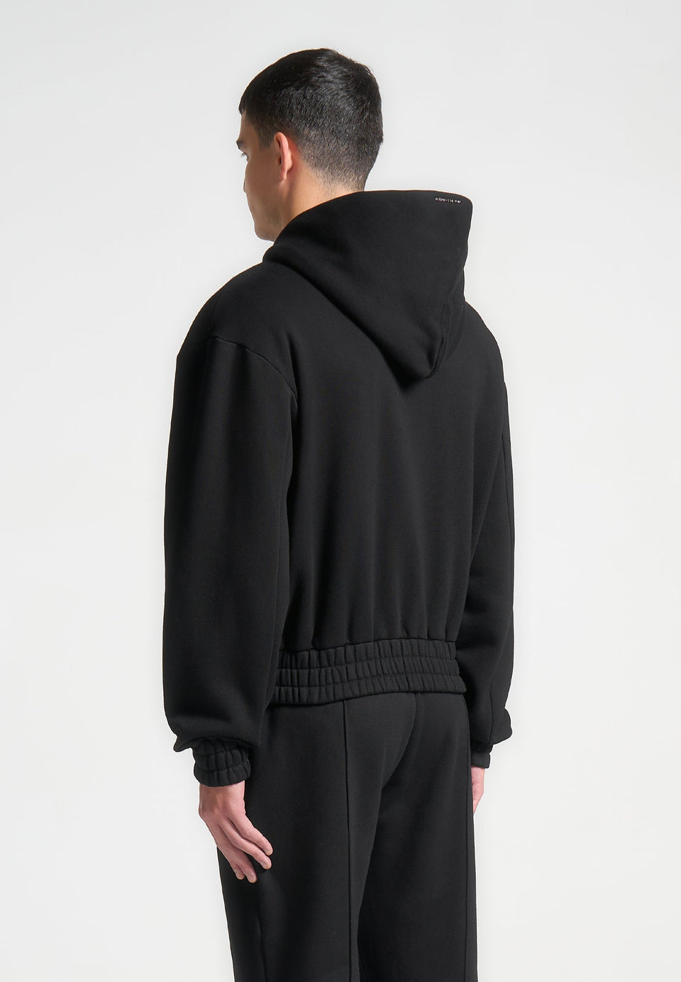 js006-embossed-zip-hoodie-black