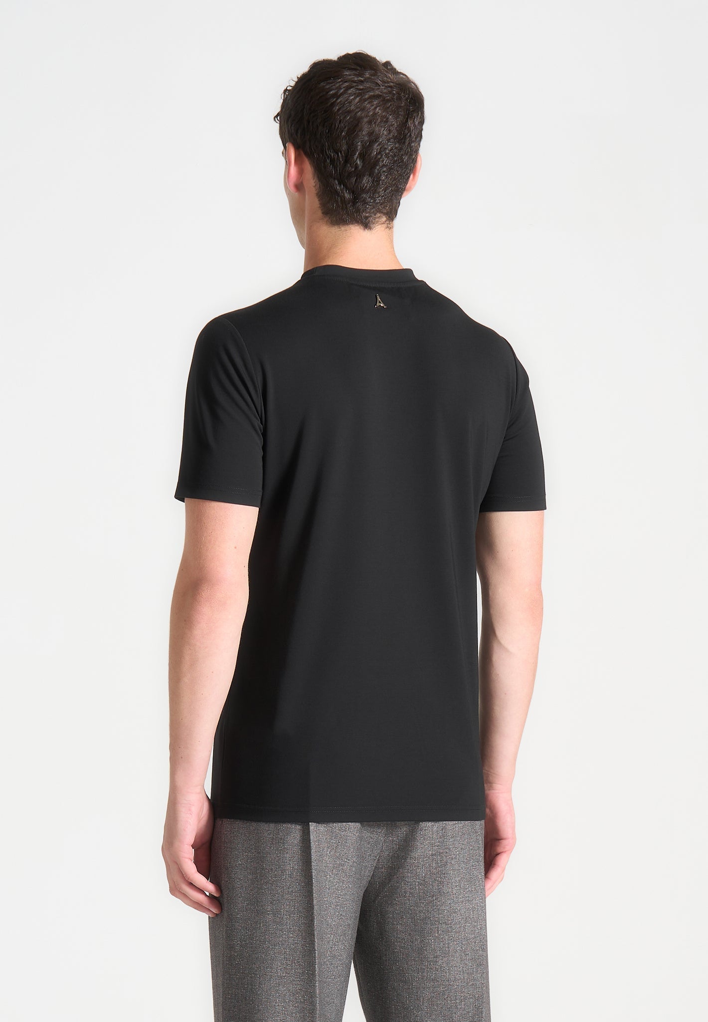 ts003-fitted-luxe-t-shirt-black