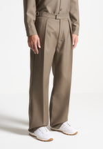relaxed-fit-hatched-pleated-tailored-trousers-khaki