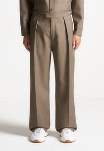 Dorian - Pleated Tailored Trousers - Khaki