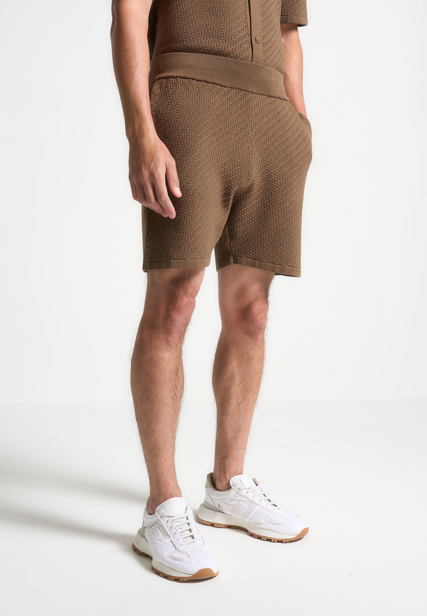 herringbone-knit-shorts-brown