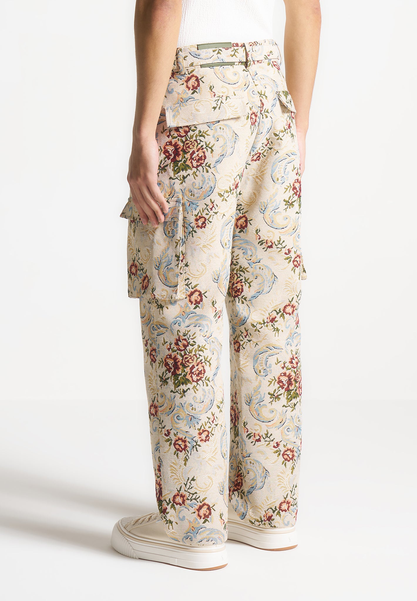 jacquard-cargo-trousers-beige