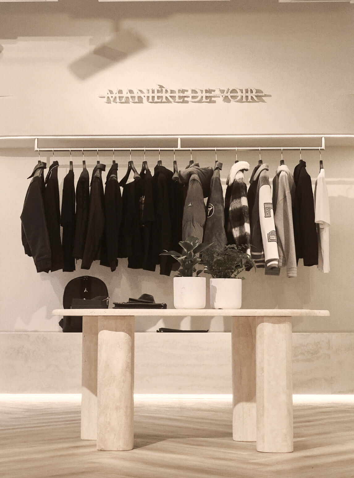 Store gallery image