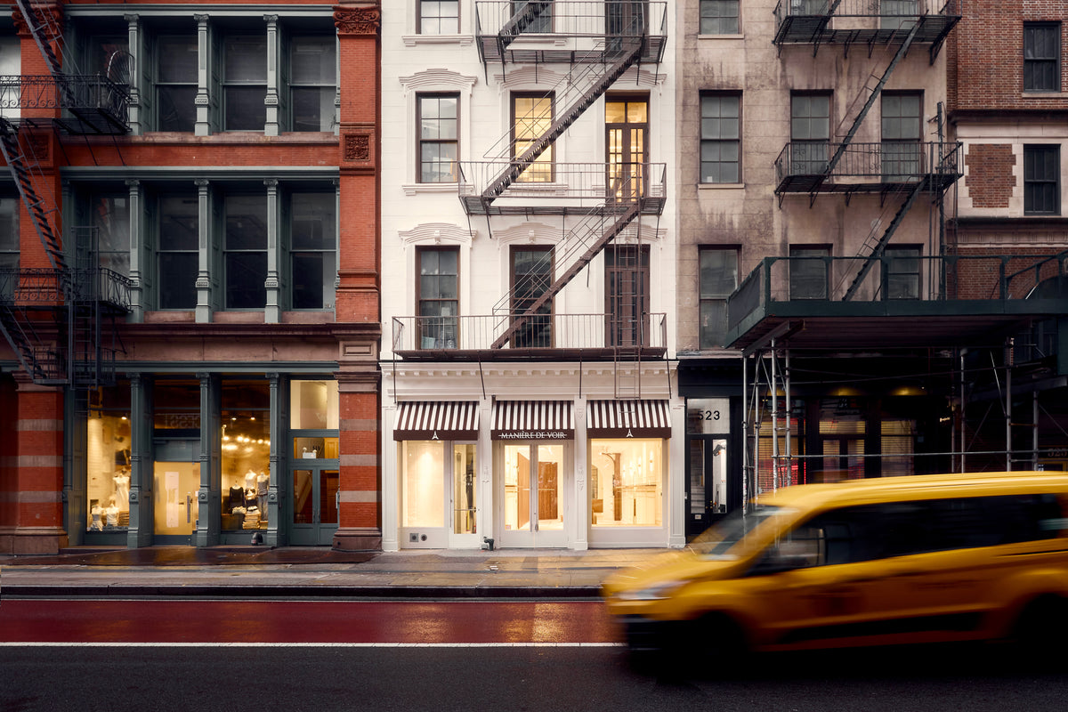 Store gallery image