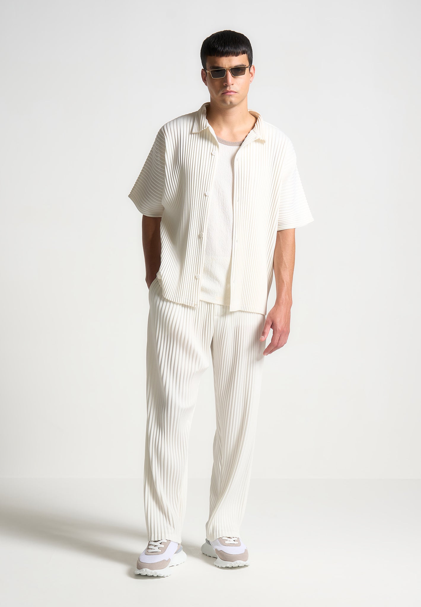 pleated-trousers-off-white