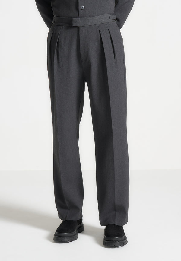 Pierre - Relaxed Fit Hatched Pleated Tailored Trousers - Dark Grey